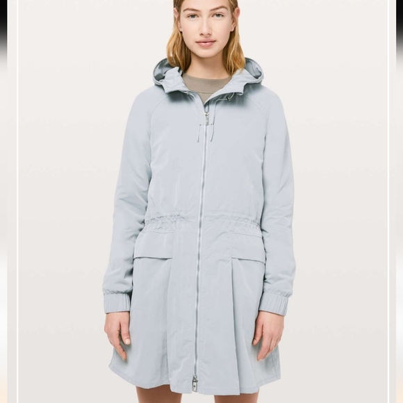 Lululemon Pack & Glyde Windbreaker Jacket Size 4 Silver Drop - Picture 1 of 13